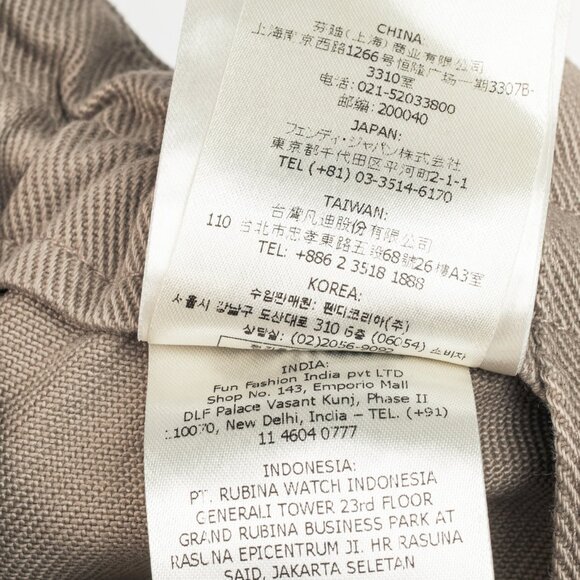 Fendi Resort 2023 Runway Baguette Taupe Cotton-Denim Cargo Mini Skirt - Picture 13 of 14